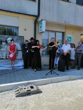 V Šalovcih položili tlakovce spomina 3